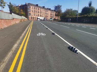 Bilsland Drive complete cycle lane 1